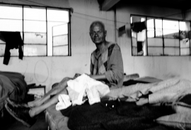 Colombia, Bogota, 2002 - 2009"Calle del Cartucho".Portrait of a resident of the Cartucho.Colombie, Bogota, 2002 - 2009"Calle del Cartucho".Portrait d'un habitant du Cartucho.Stanislas Guigui / Agence VU$ Colombia, Bogota, 2002 - 2009"Calle del Cartucho".Portrait of a resident of the Cartucho.Colombie, Bogota, 2002 - 2009"Calle del Cartucho".Portrait d'un habitant du Cartucho.Stanislas Guigui / Agence VU$